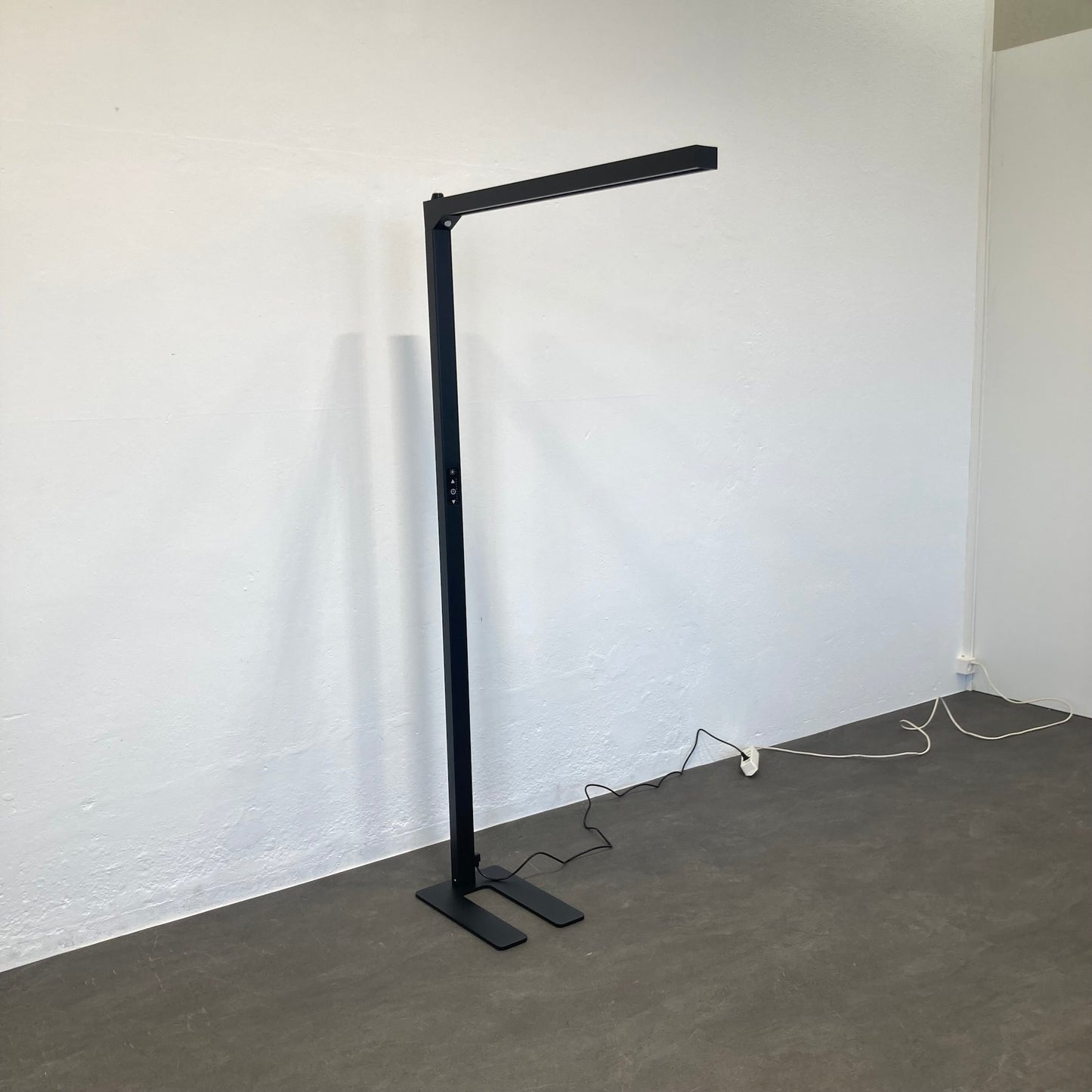 MyLight Slim LED Stehleuchte von links - 6038831