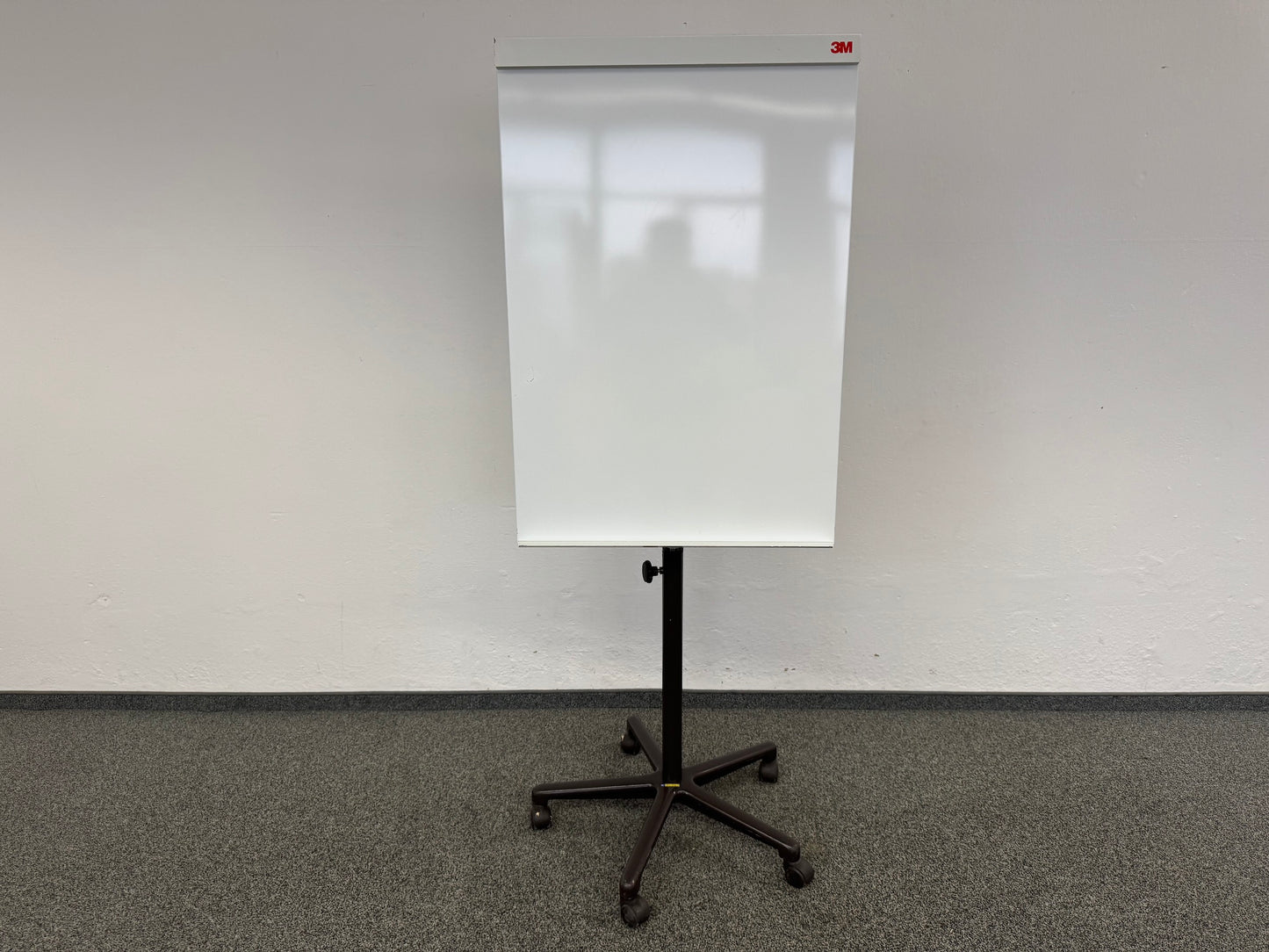 Diverse Flipcharts in verschiedenen Ausführungen