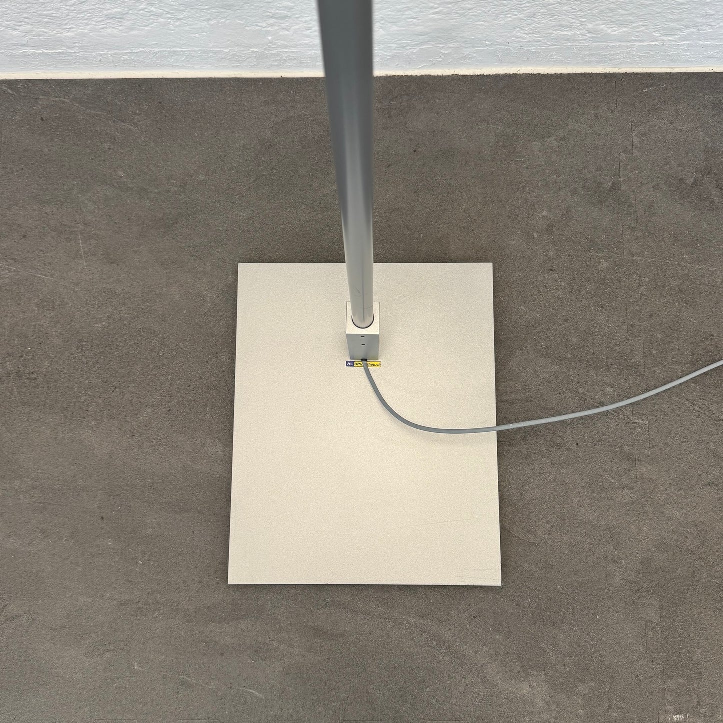 Regent Level LED Stehleuchte Detailfoto Standfuss - 6038872