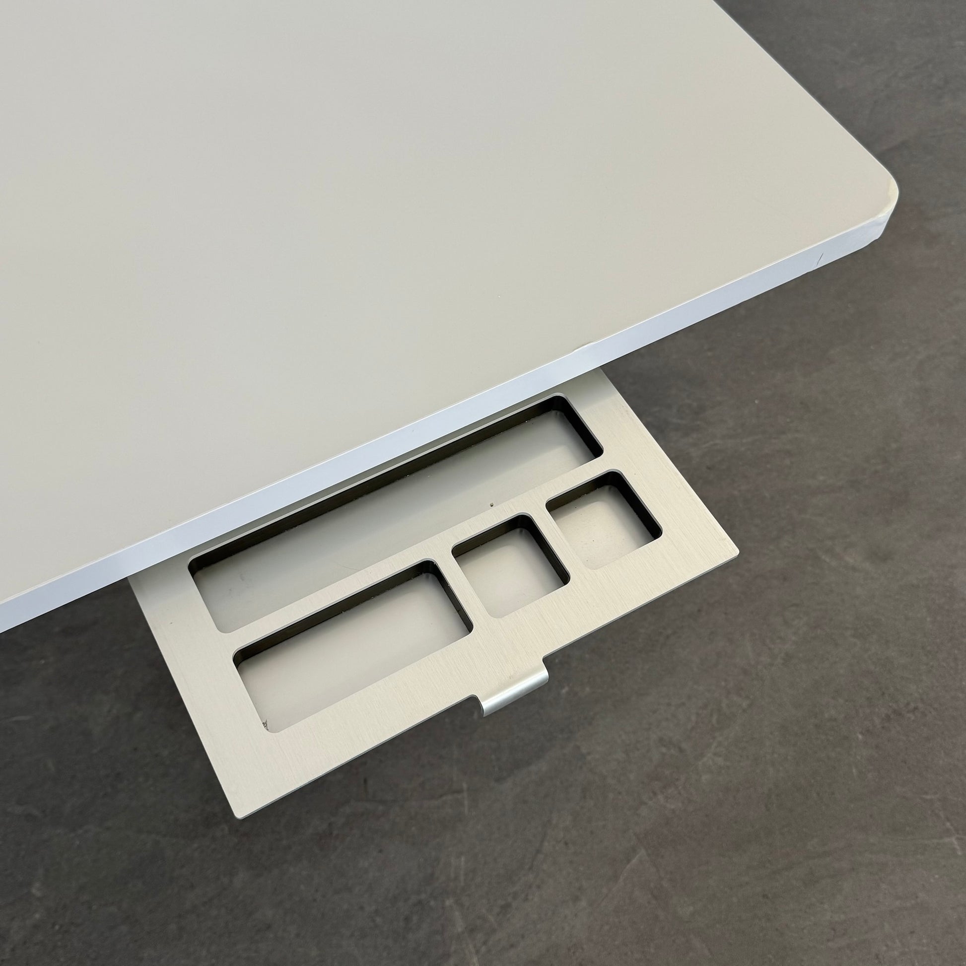 Office Line SmallFour Sitzungstisch Detailfoto Materialschale - 6038884