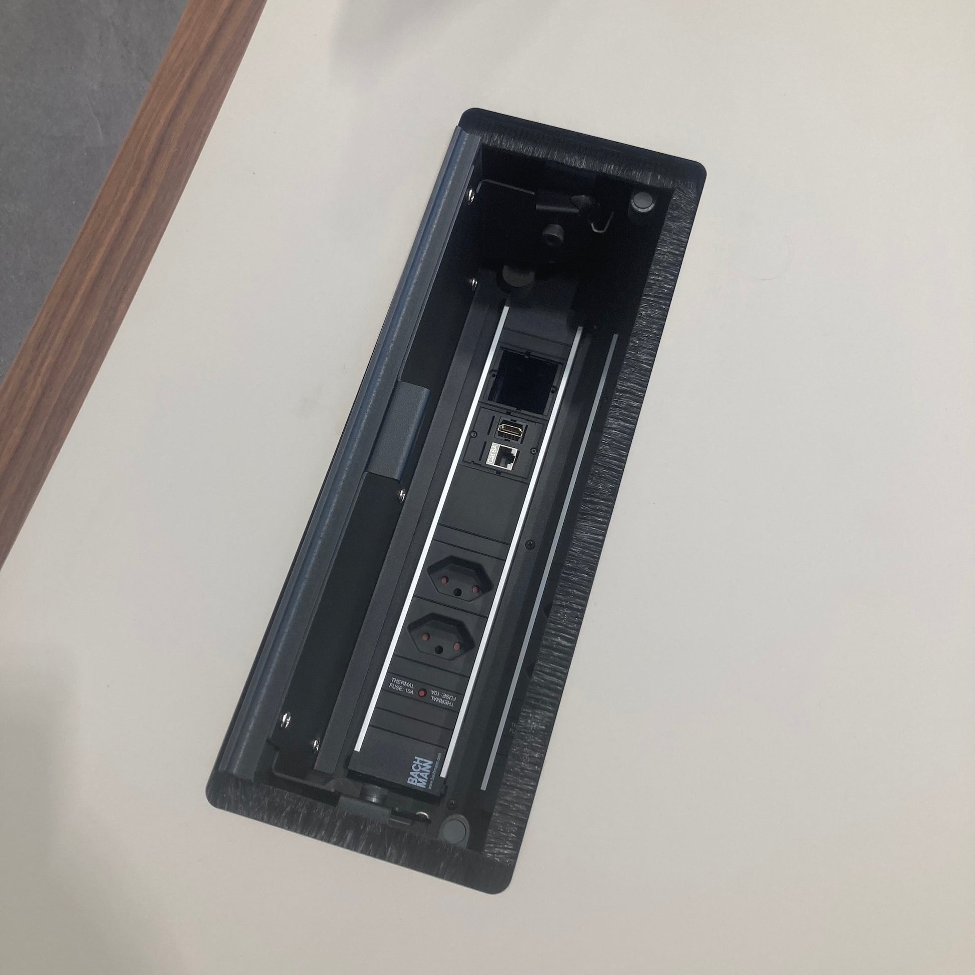 Zurbuchen Bording Table Detailfoto Bachmann Dose - 6038902