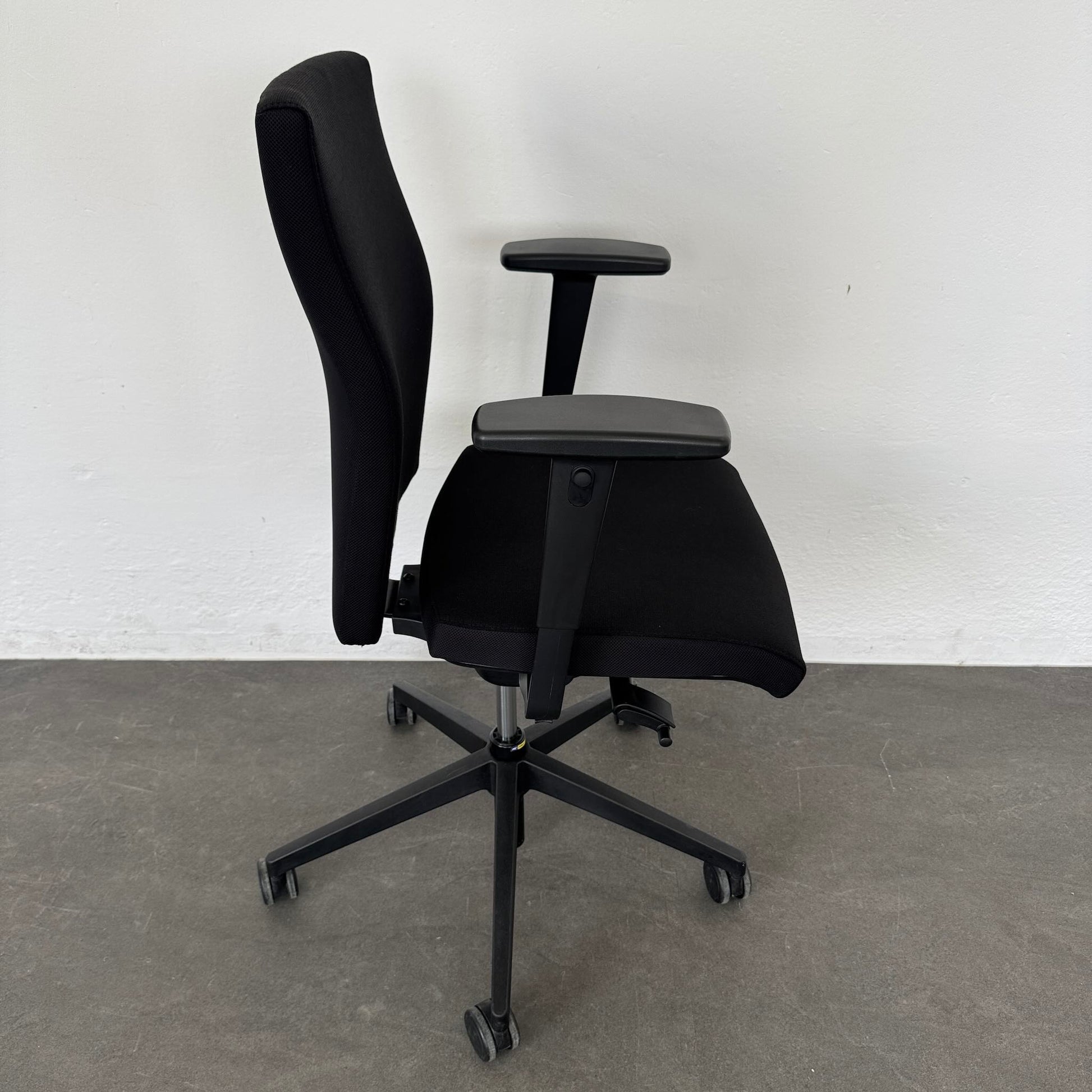 Züco Cubo Bürodrehstuhl mit Fusskreuz Metall Schwarz - 6038907