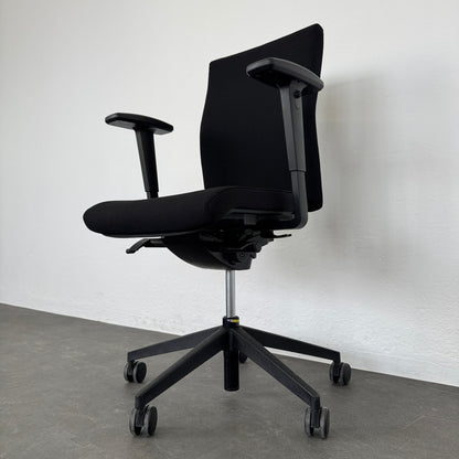 Züco Cubo Bürodrehstuhl Ansicht von unten rechts - 6038907