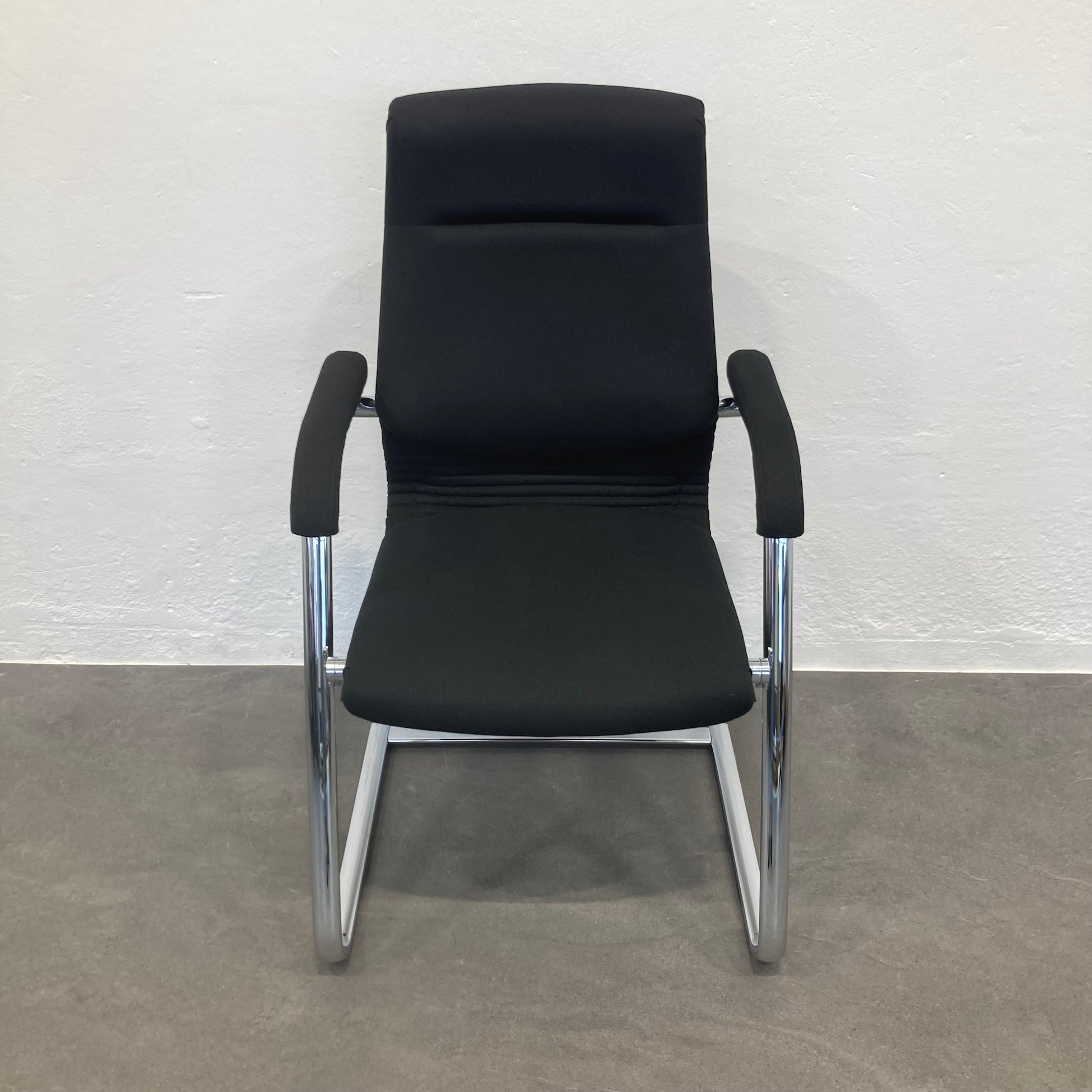 Girsberger Trilax Freischwinger mit Stoffbezug Schwarz - 6038911