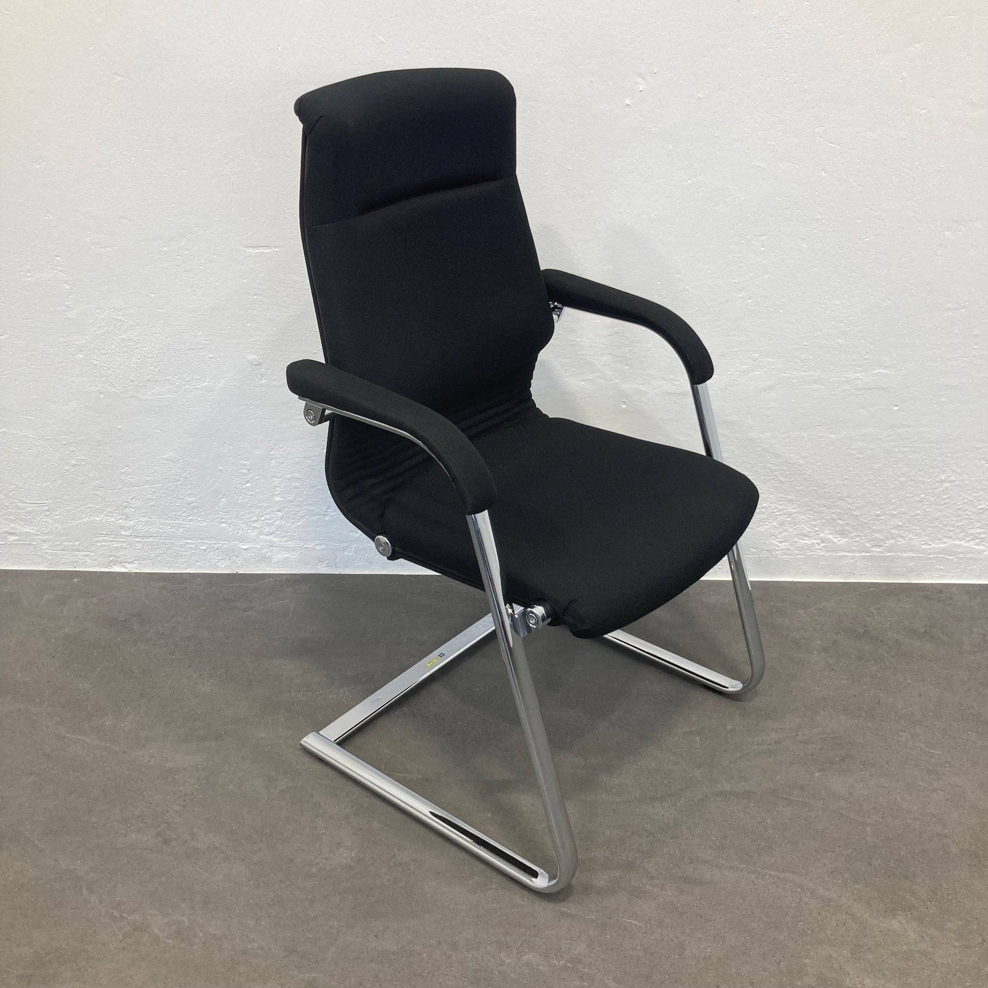 Girsberger Trilax Freischwinger mit Armlehnen - 6038911