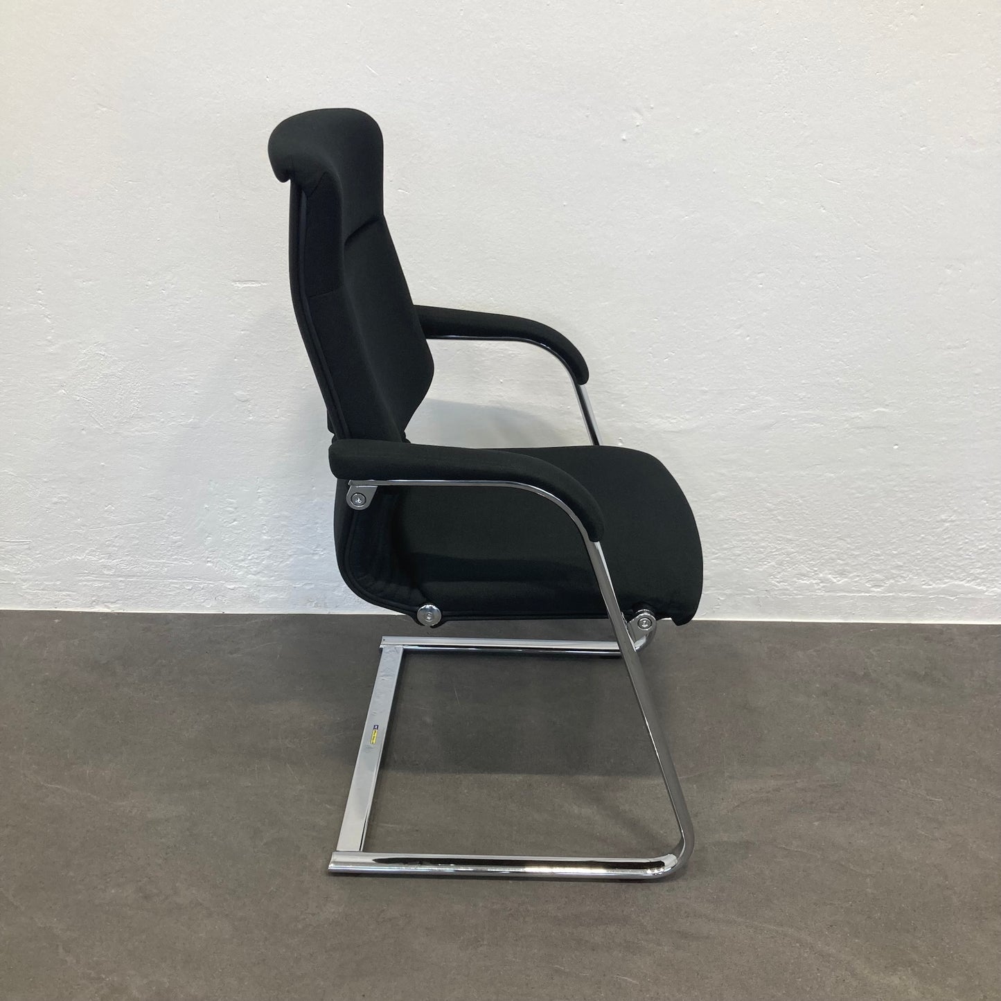 Girsberger Trilax Freischwinger mit Chrom Gestell - 6038911