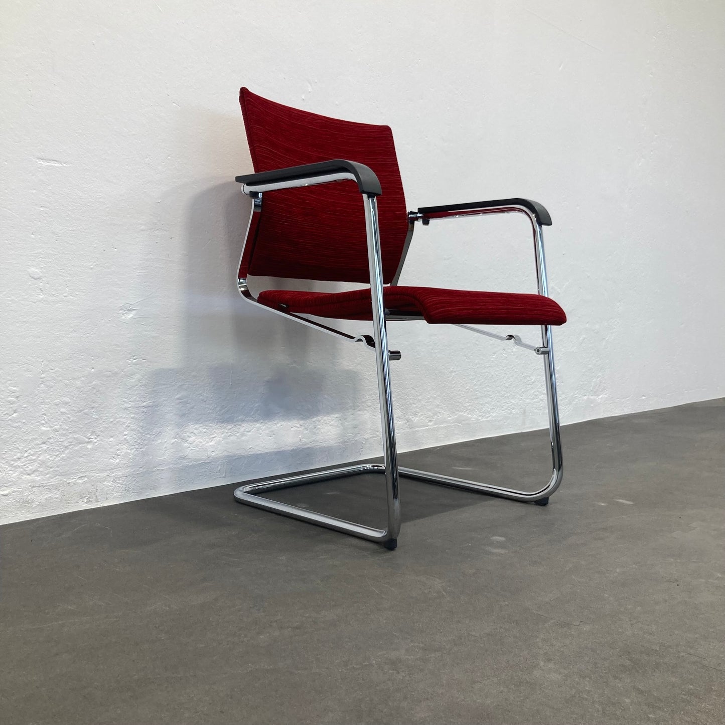 Wilkhahn Sito Freischwinger seitliche Ansicht von unten links - 6038916