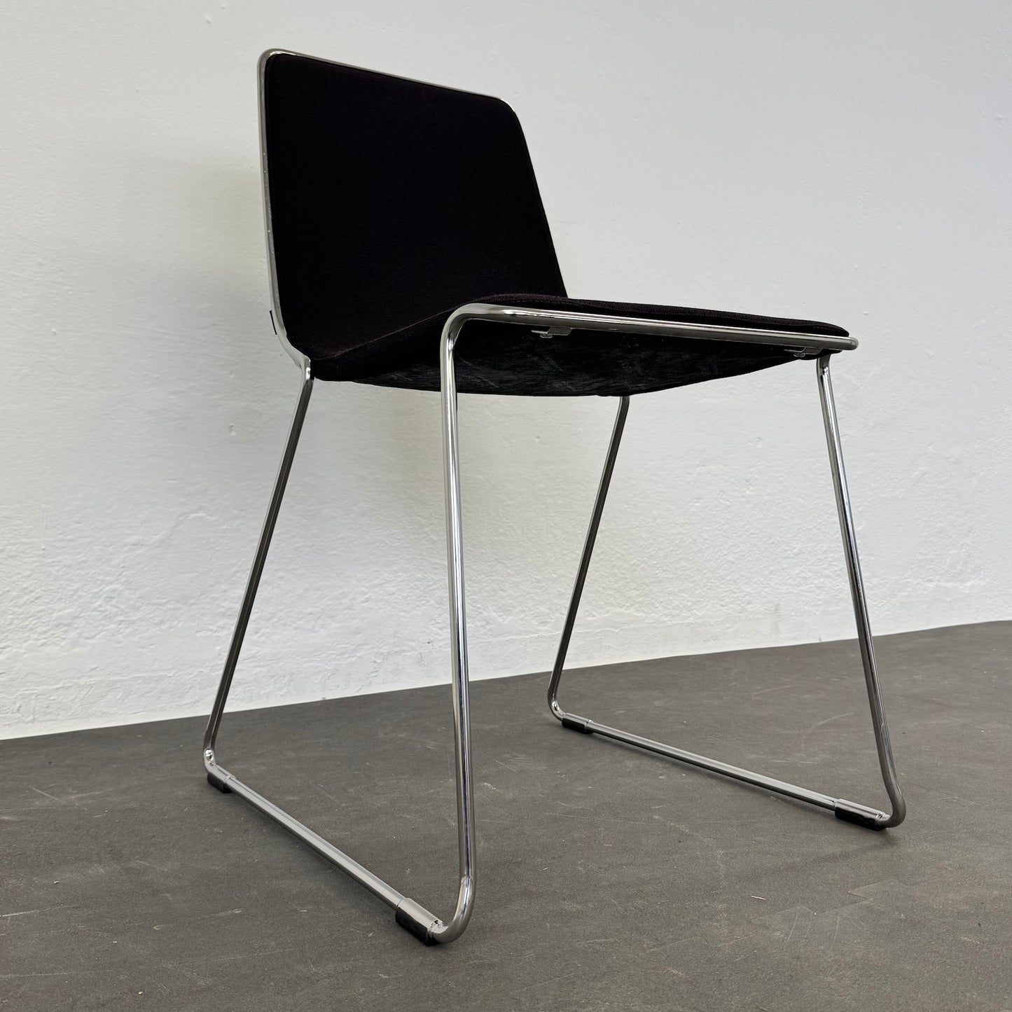 Johanson Design Speed Kufenstuhl seitliche Ansicht von links unten - 6038925