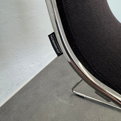 Johanson Design Speed Kufenstuhl Detailfoto Logo Hersteller - 6038925