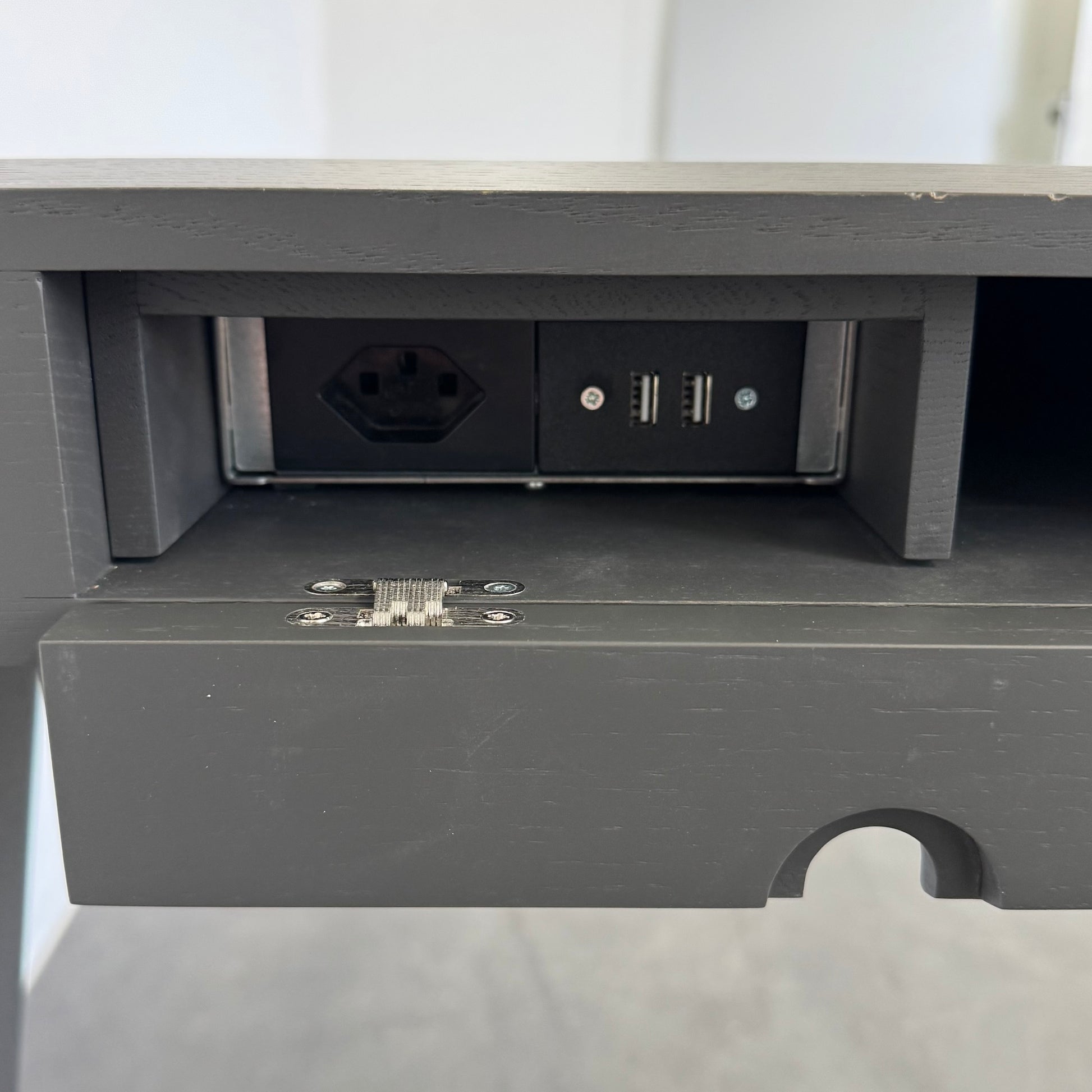 Westwing Tova Stehbartisch mit Stecker-Klappe offen - 6038928