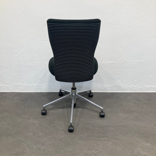 Vitra T-Chair Bürodrehstuhl Schwarz-Weiss