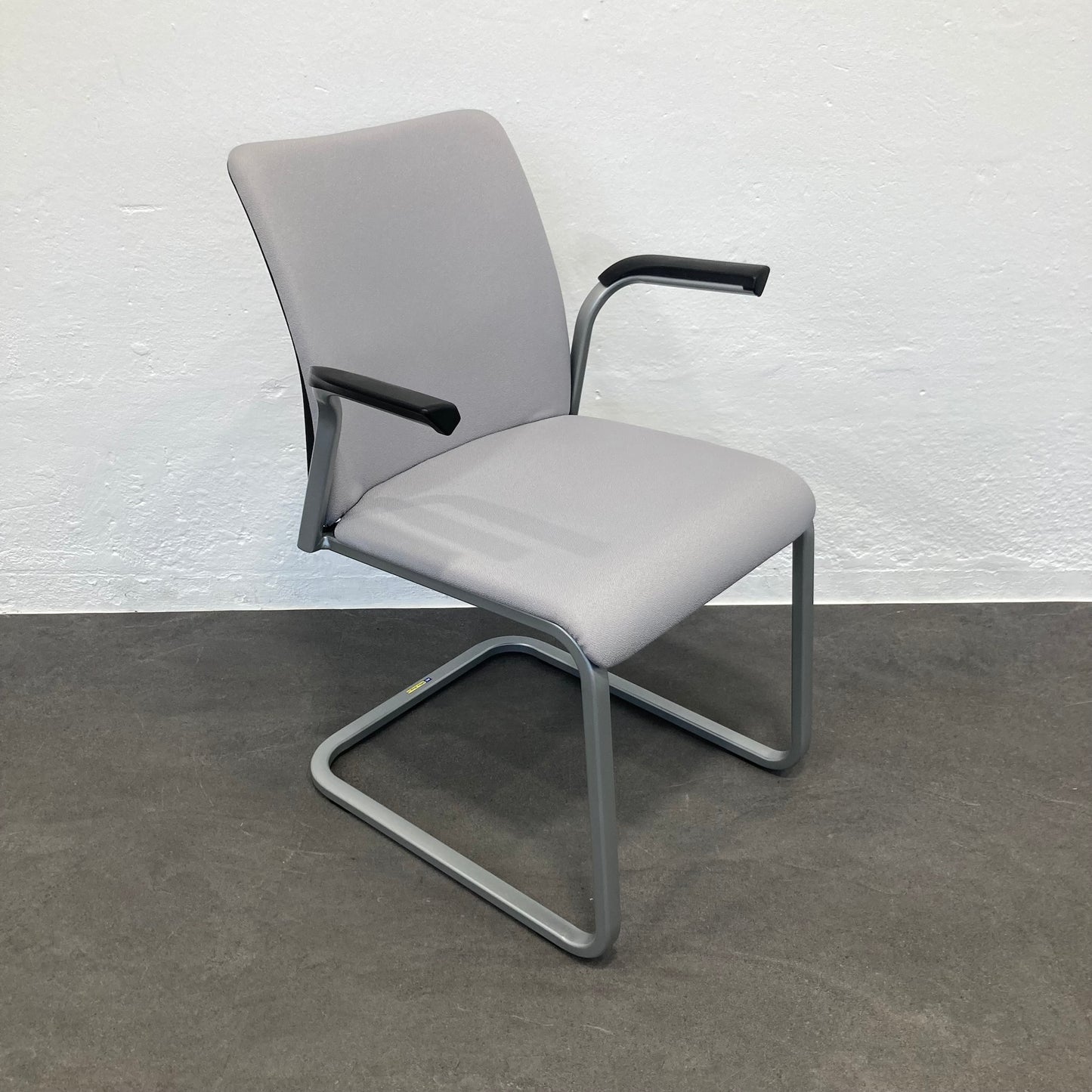 Steelcase Northside Freischwinger mit Armlehnen - 6038960