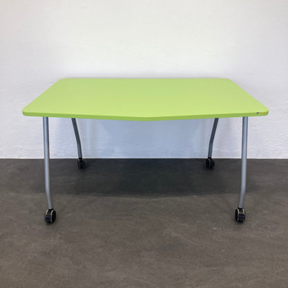 Steelcase Education Roll-Schreibtisch aus Spanplatte Grün - 6038982