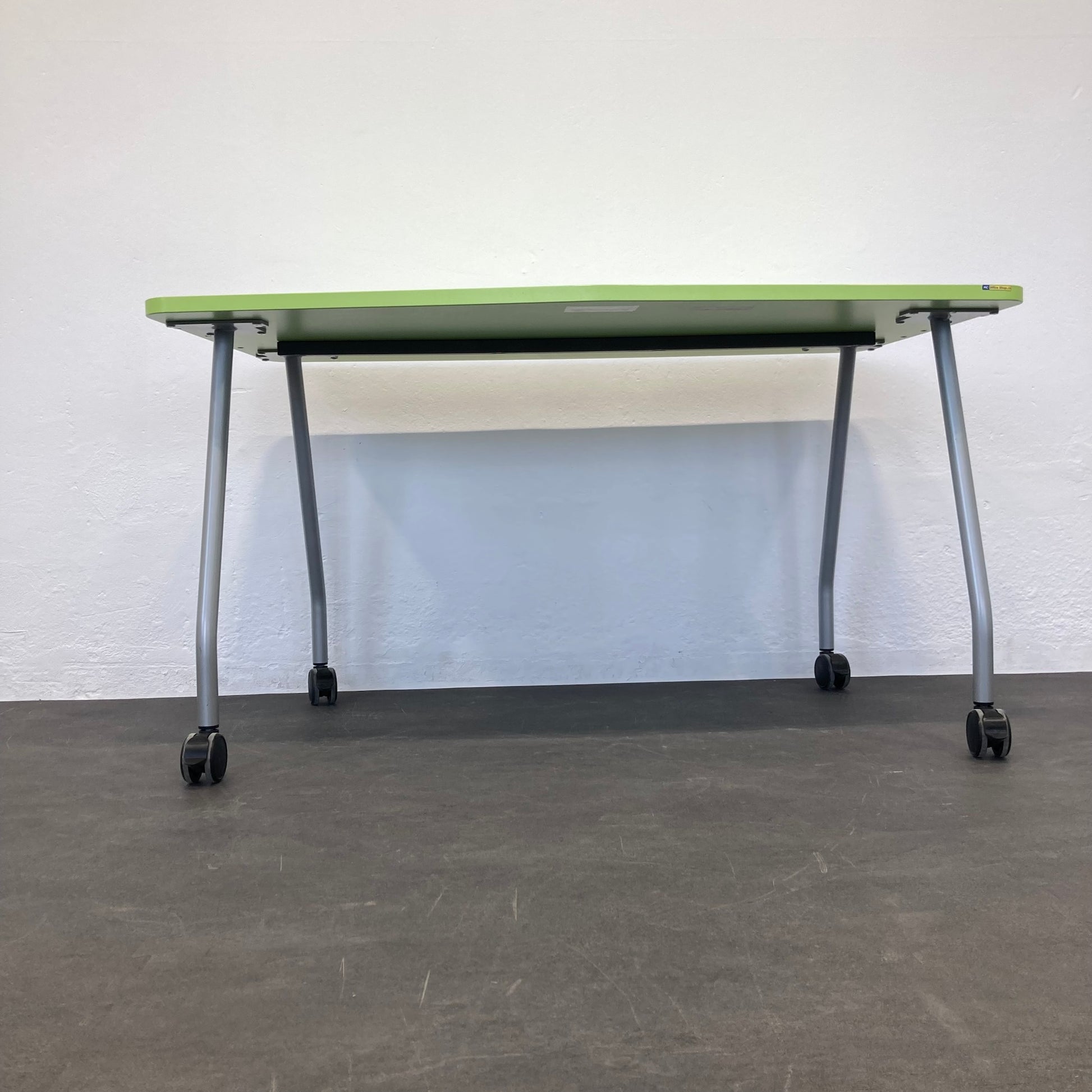Steelcase Education Roll-Schreibtisch von unten - 6038982