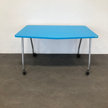 Steelcase Education Roll-Schreibtisch aus Spanplatte Hellblau - 6038983