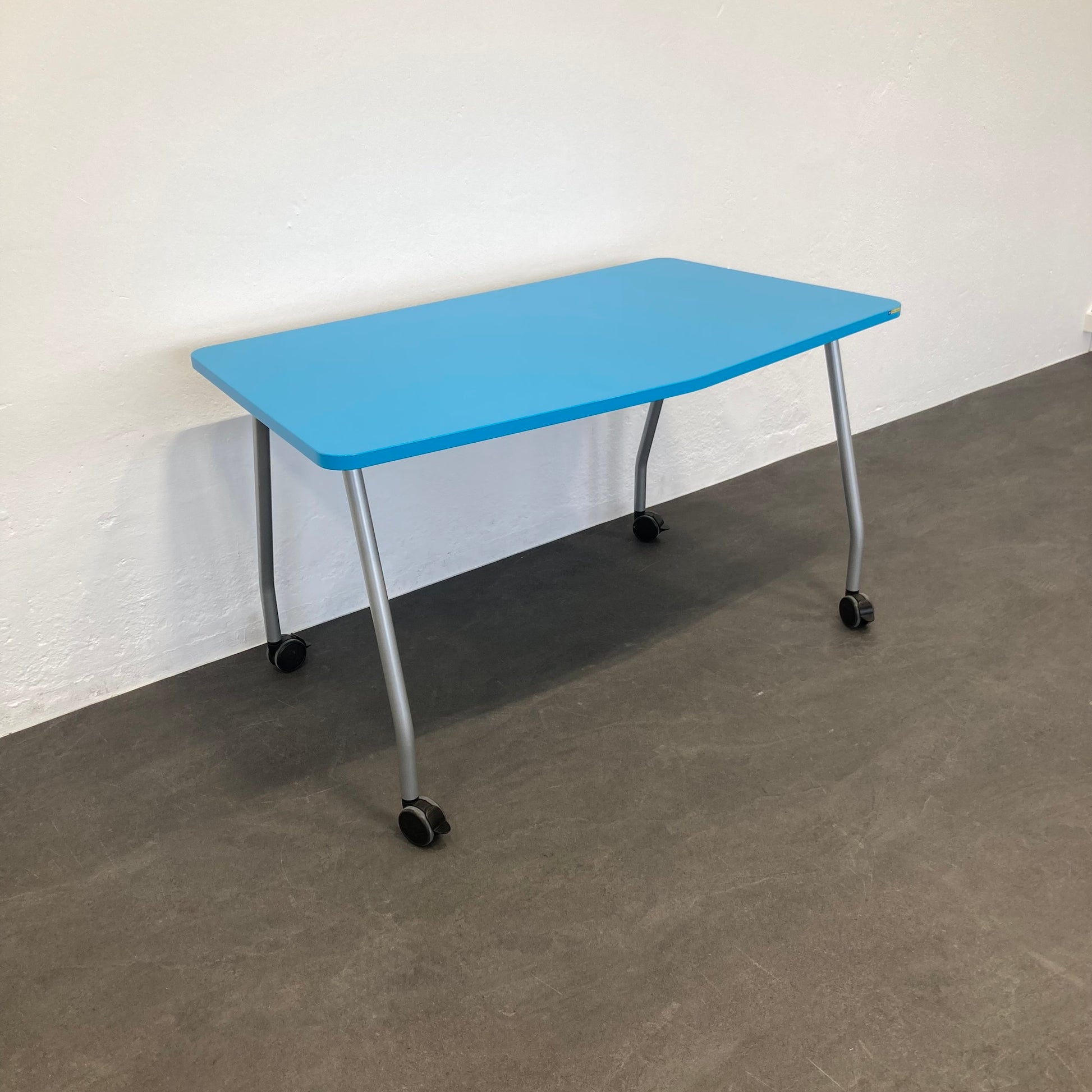 Steelcase Education Roll-Schreibtisch 1400x765mm - 6038983