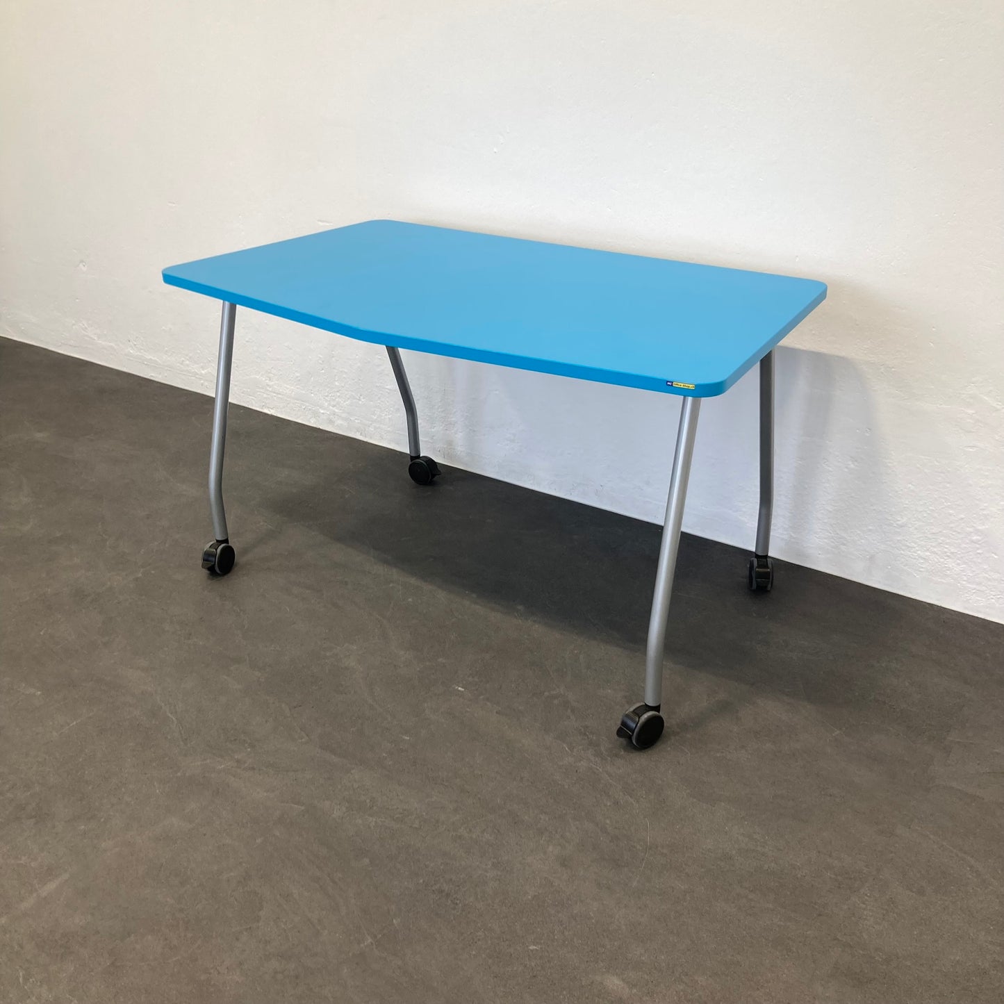 Steelcase Education Roll-Schreibtisch mit Gestell in Silbergrau - 6038983