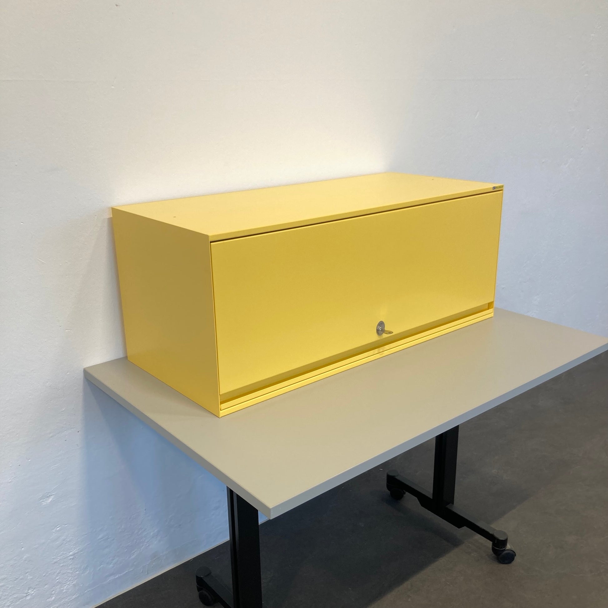 Lista Office LO Locker Hellgelb 405mm hoch - 6039020