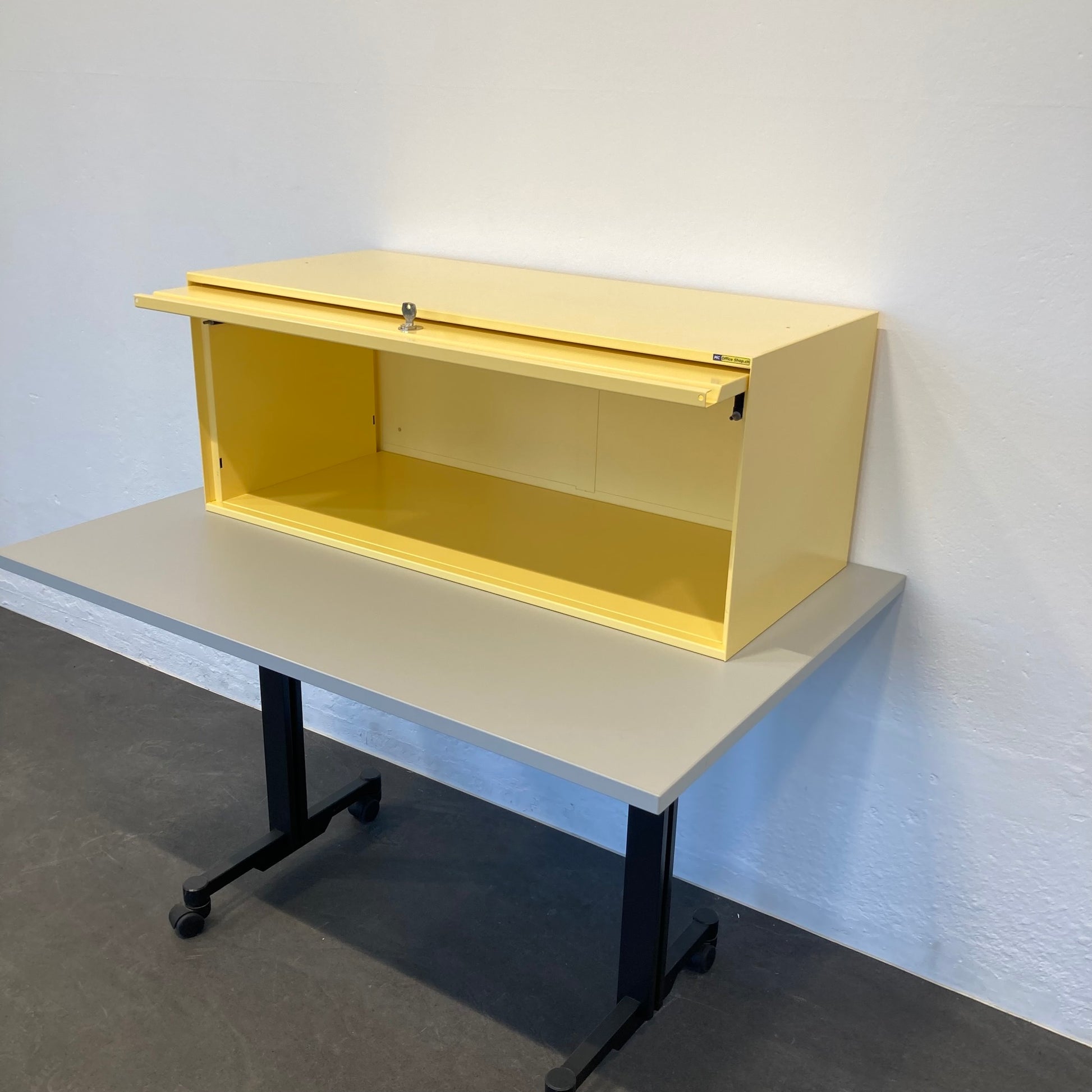 Lista Office LO Locker Blassgelb mit einer Tiefe von 443 mm - 6039022