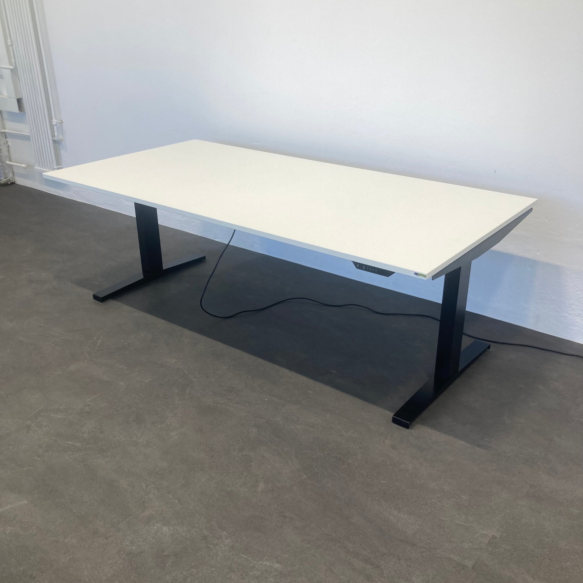 MC Office Shop MC Stand V2 Sitz-Steh Schreibtisch seitliche Ansicht - 6039884