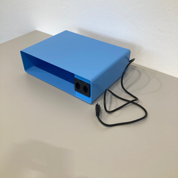 Lista Office Plug Ablagefach Hellblau - mit 2 Steckern