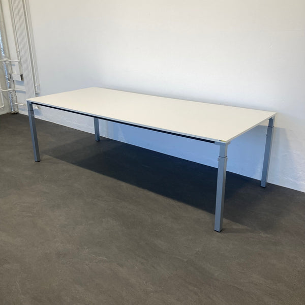 Steelcase Kalidro Sitzungstisch