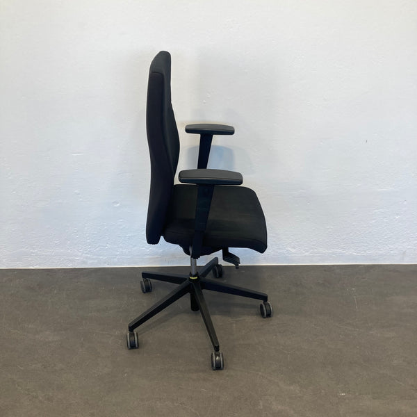Züco Cubo Bürodrehstuhl schwarz gemustert mit Armlehnen - Gebrauchsspuren