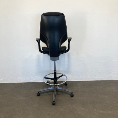 Giroflex G64 Counter Drehstuhl mit Rückenlehne - 6039904