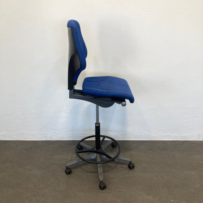 Giroflex G64 Counter Drehstuhl mit Fussring
