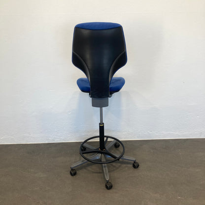 Giroflex G64 Counter Drehstuhl mit Rückenlehne
