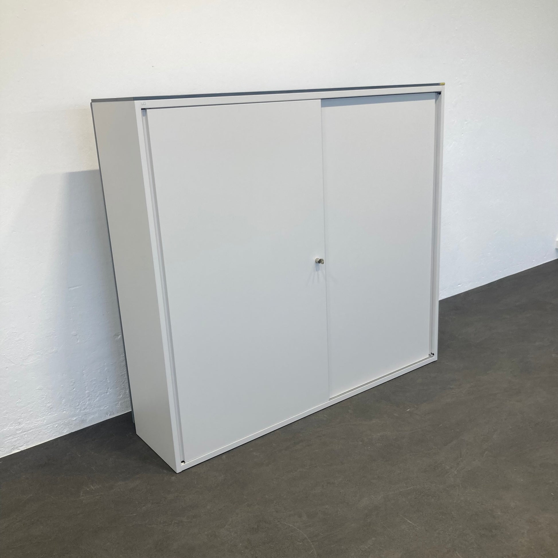Lista Office LO Storage Schiebetür-Aktenschrank 1600mm breit - 6039946