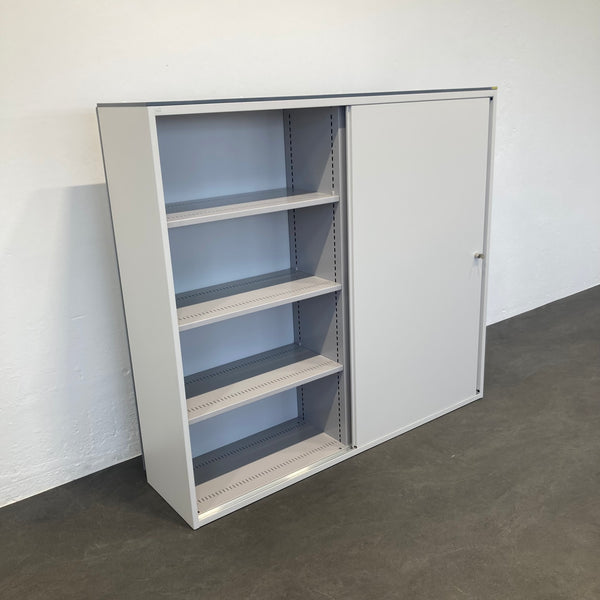 Lista Office LO Storage Schiebetür-Aktenschrank 4-OH mit Akustikrückwand - Weiss - mit Schlüssel