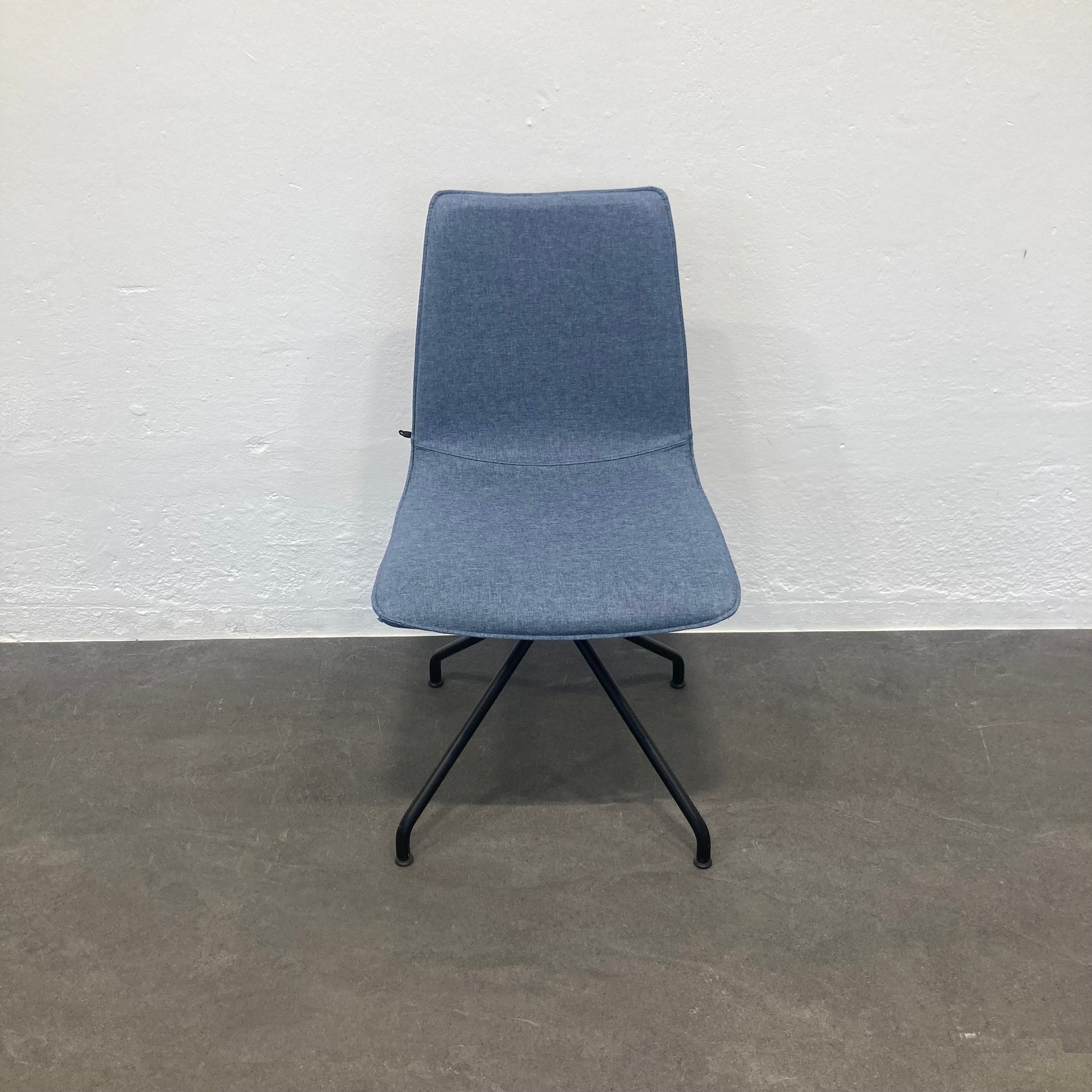 Konway Isabel Sitzungsdrehstuhl mit Stoffbezug Blau - 6039955