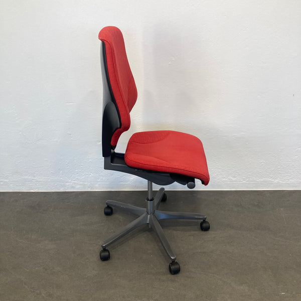 Giroflex G64 Bürodrehstuhl rot ohne Armlehnen