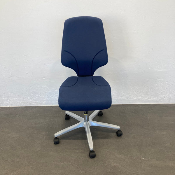 Giroflex G64 Bürodrehstuhl dunkelblau ohne Armlehnen