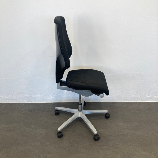 Giroflex G64 Bürodrehstuhl schwarz gemustert ohne Armlehnen