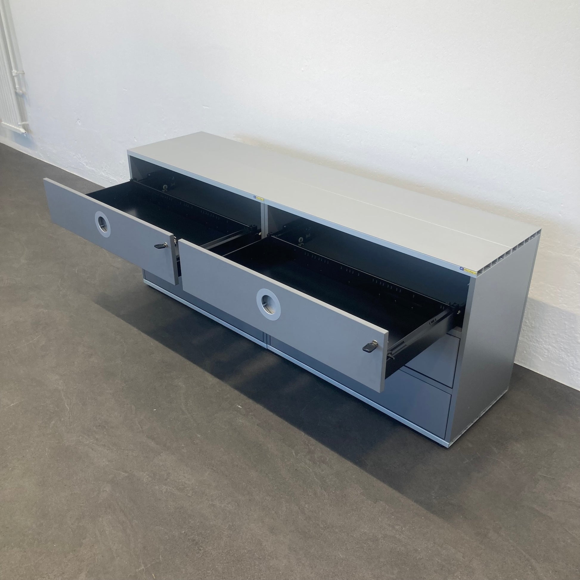 Denz D3 Schubladen-Sideboard mit 2 Schubladen offen - 6039986