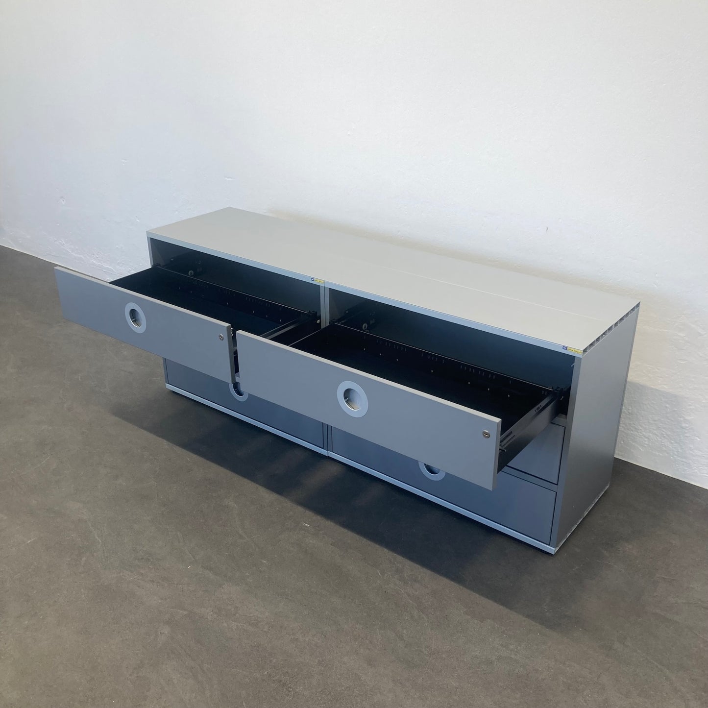Denz D3 Schubladen-Sideboard mit 2 Schubladen offen - 6039987