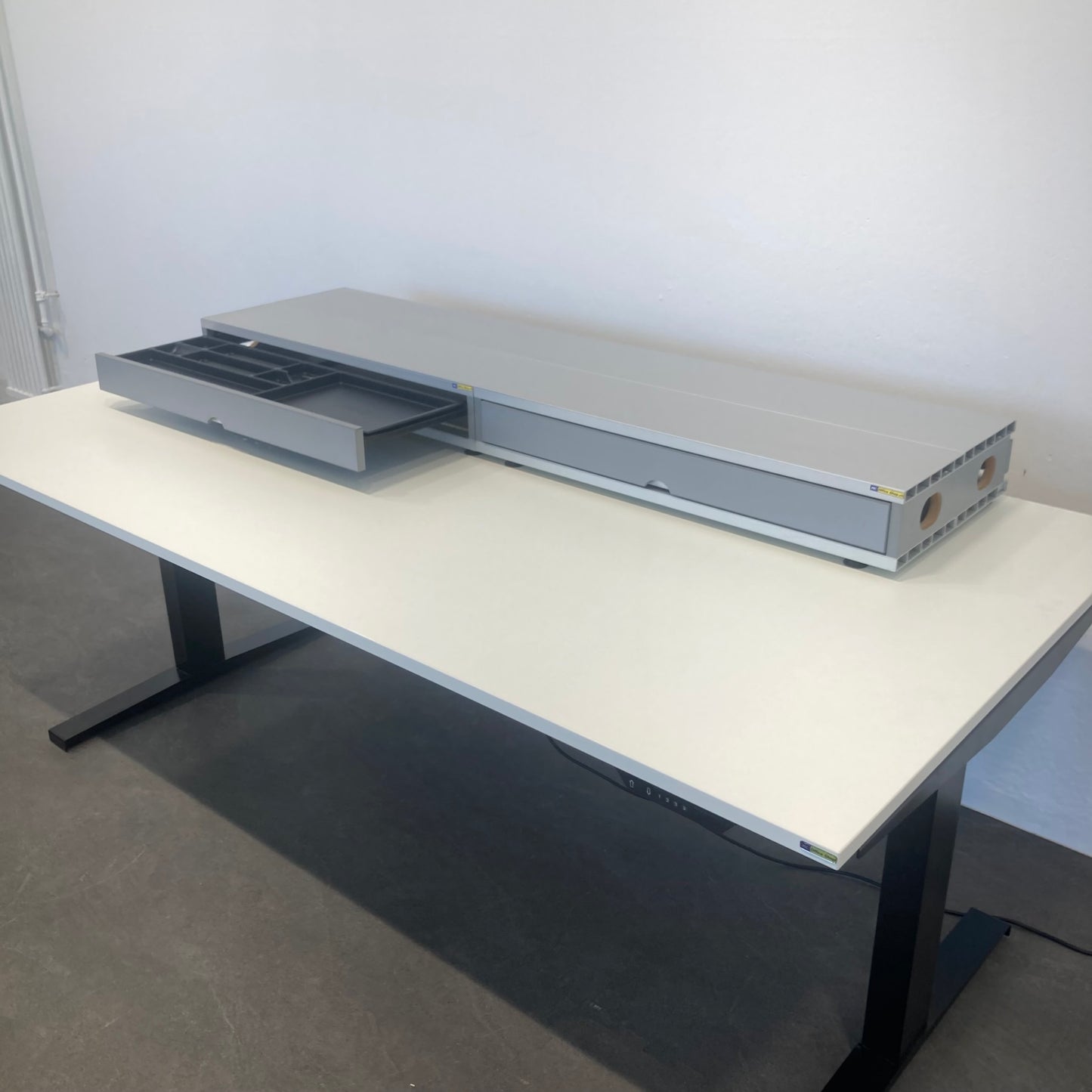 Denz D3 Tischmodul mit 1 Schublade offen - 6039988
