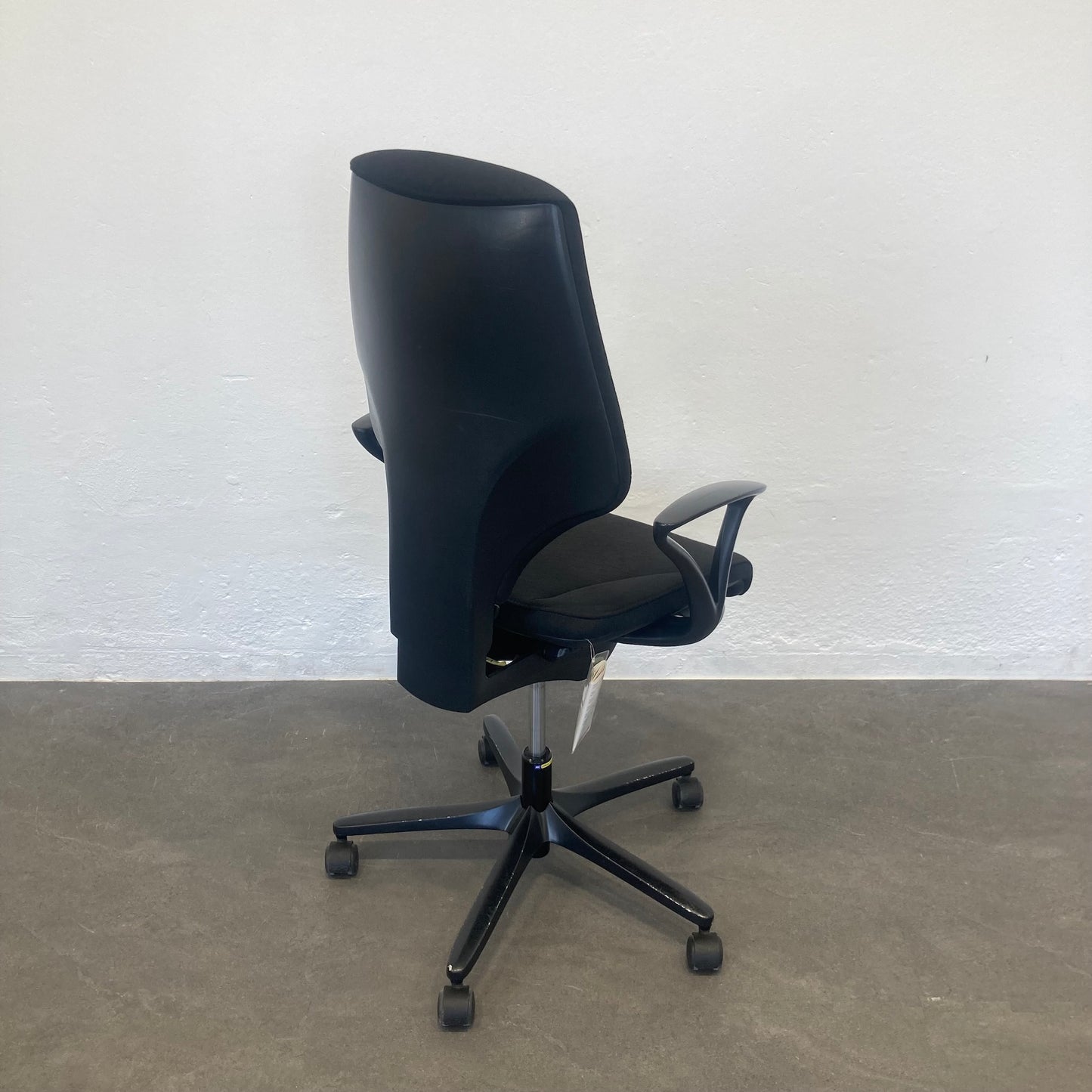 Giroflex G64 Bürodrehstuhl mit Rückenlehne - 6040012