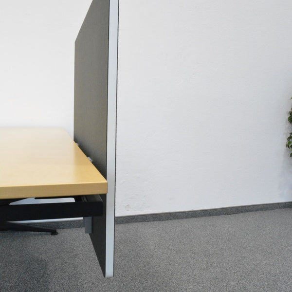 Lista Office LO One Trennwand mit Universal-Tischhalterung Anthrazit