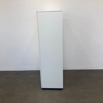 Bene Cube Flügeltür-Aktenschrank seitliche Ansicht - 6040020