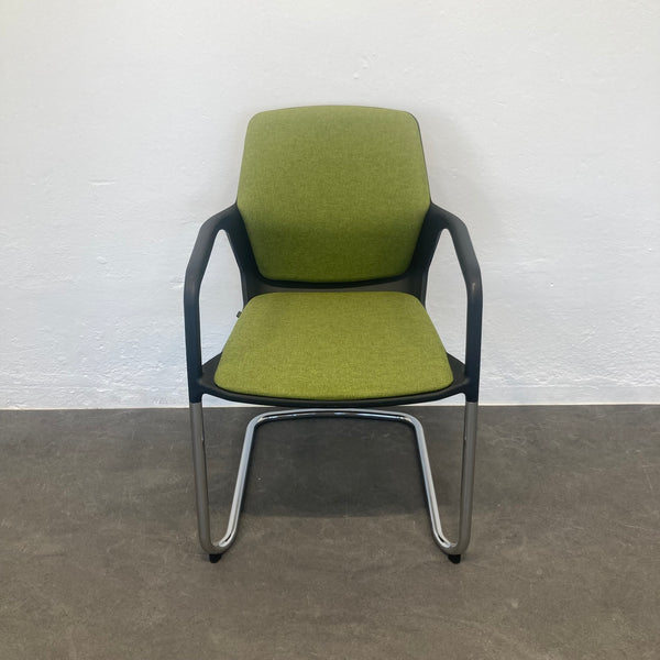 Wilkhahn 186/3 Metrik Freischwinger Stoff Olivgrün