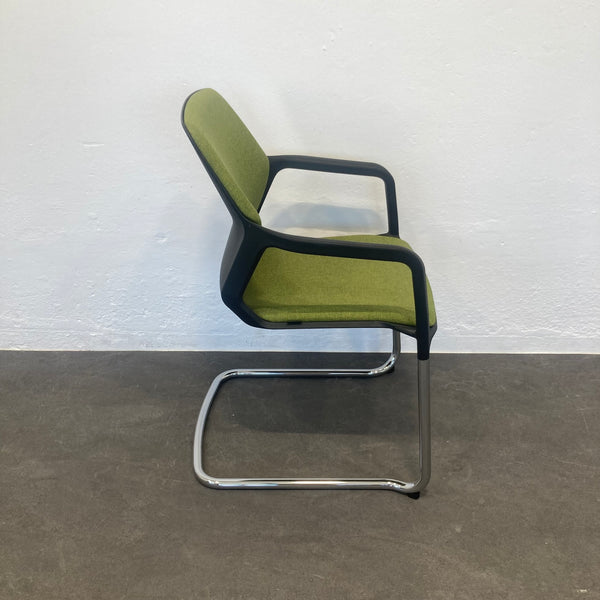 Wilkhahn 186/3 Metrik Freischwinger Stoff Olivgrün