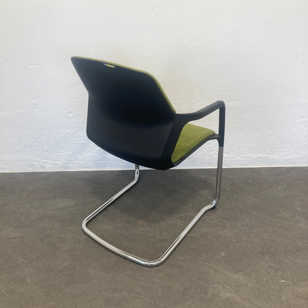 Wilkhahn 186/3 Metrik Freischwinger Stoff Olivgrün