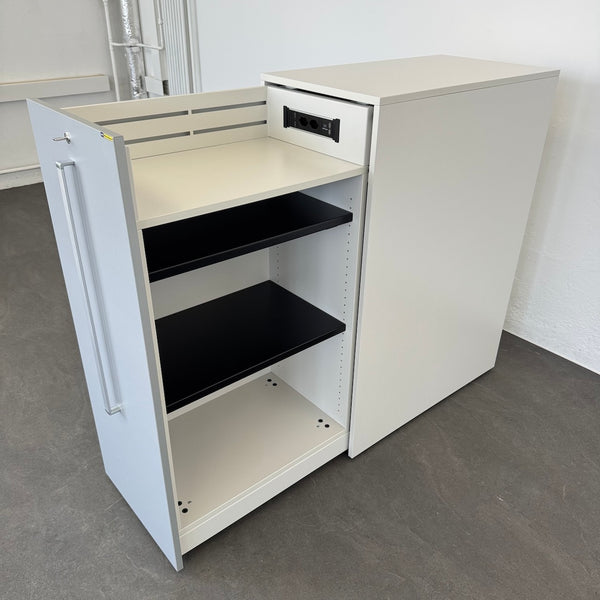 Steelcase Apothekerschrank Öffnung rechts - mit Schlüssel