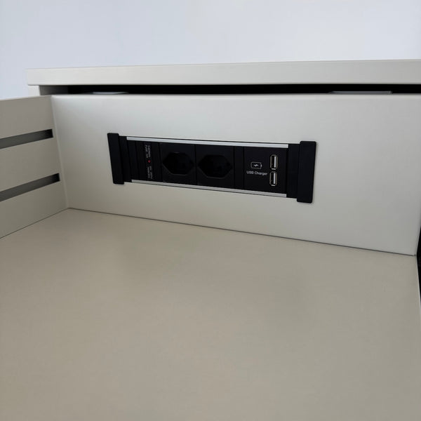 Steelcase Apothekerschrank Öffnung rechts - mit Schlüssel