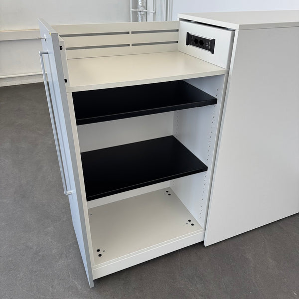 Steelcase Apothekerschrank Öffnung rechts - mit Schlüssel