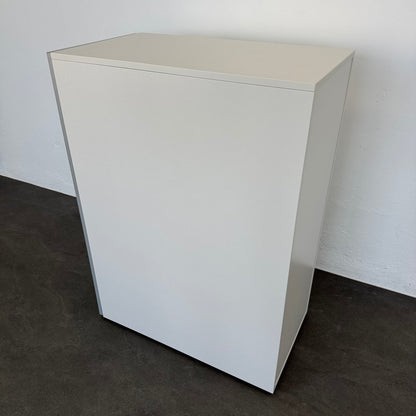 Steelcase Apothekerschrank Öffnung rechts Ansicht von der Seite - 6040027