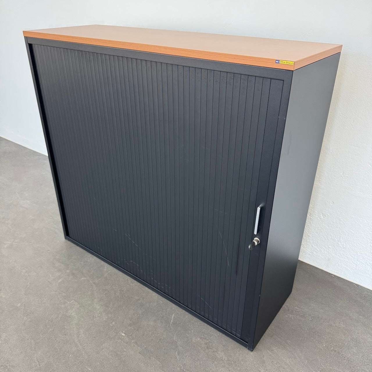 Lista Office Storage Lateralschrank mit Schlüssel - 6040029